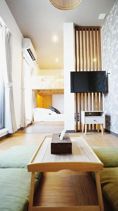 Apartment Poly Hostel Osaka