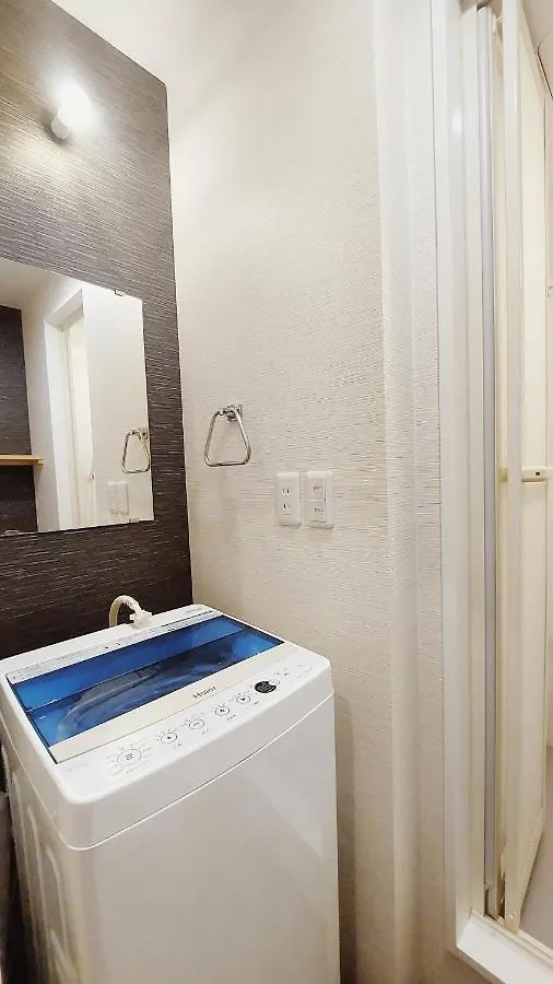 Poly Hostel Osaka 0*,