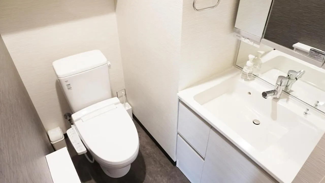 Poly Hostel Osaka 0*,  Japonya